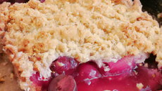 Tarte aux cerises façon crumble