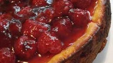 Gâteau au fromage et aux framboises