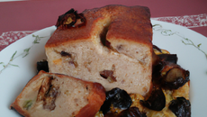 Cake au poulet et aux pruneaux