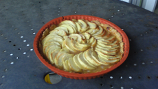 Tarte aux pommes légère et riche en fruits