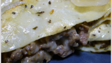 Raviolis géants à l'agneau, cœur de mozzarella