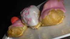 Choux à la fraise Tagada