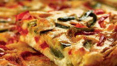 Clafoutis au fromage de chèvre et poivrons