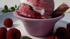 Glace à la framboise