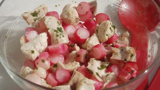 Salade de lapin et radis en sauce chinoise