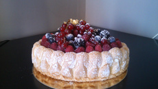 Charlotte à la mousse de fruits rouges