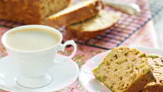 Quatre-quarts pommes et amandes