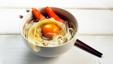 Coraya Suprêmes et asperges en soupe asiatique