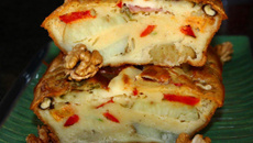 Cake sucré-salé aux pommes, chèvre et noix