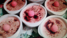Crème brûlée aux fraises tagada facile