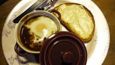 Œufs meurette au magret de canard