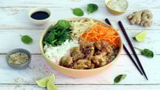 Poke bowl au poulet teriyaki