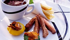 Aiguillettes de canard, frites de panais et pâtissons farcis