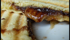 Le croque banane-chocolat-noix de coco