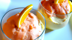 Mousse  de saumon relevée de vinaigre et moutarde
