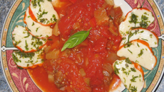 Cassolette de surimi mariné aux herbes