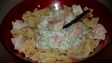 Saumon et carottes, crème de brocoli vanillée sur lit de pâtes