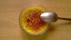 Crème brûlée aux pommes facile