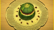 Courgettes farcies au bœuf, cumin et raisins