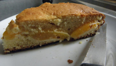 Gâteau aux abricots et à l'amande