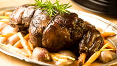 Gigot de 7 heures mariné au Beaume-de-Venise