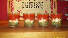 Verrines tomate-chèvre-haricot