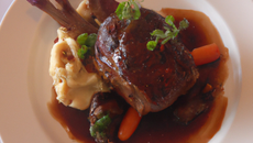 Carré d'agneau mariné au vin doux