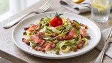 Tagliatelles de courgettes au saumon rapides