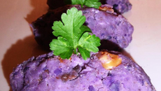 Quenelles maison de vitelotte au chèvre frais et aux noix