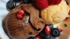 Glace choco, vanille et fruits