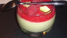 Panna cotta framboise avocat