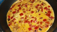 Omelette aux poivrons rouges facile