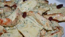 Salade de pommes de terre au poulet et curry