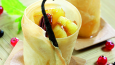 Nems d'ananas noix de pécan, caramel, rhum