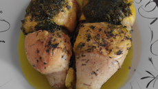 Suprêmes de chapon dorés à la poêle et à la sauce estragon