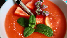 Soupe de fraise, tomate et orange