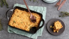 Crumble aux pommes de terre, lardons et poireaux