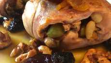 Chapon farci aux fruits secs