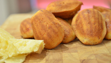 Madeleines au parmesan
