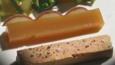 Foie gras du Sud-Ouest mi-cuit, gelée de pommes du Limousin