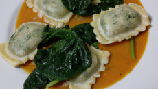 Ravioles au saumon fumé et épinards