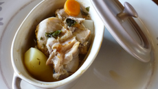 Cocottes de lapin et petits légumes printanniers