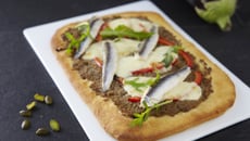 Pizza aubergine mozzarella et poivron