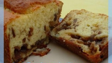 Cake au confit d'oignon et gorgonzola