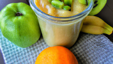 Petit pot à la vanille et orange, smoothie kiwi, concombre, pomme verte
