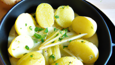 Pommes de terre au four crème fouettée gingembre et citron vert