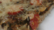 Pizza épinards et tomates cerises