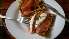 Gaufres de pomme de terre et saumon fumé