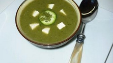 Velouté glacé de courgettes au fromage