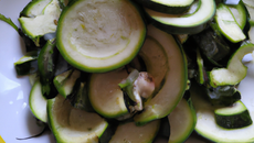Salade de courgettes maison